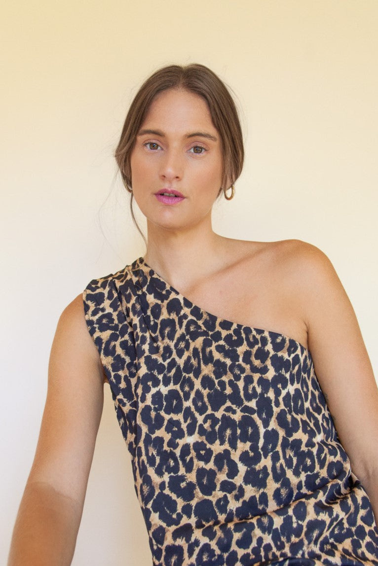 ONE-SHOULDER ANIMAL-PRINT TOP