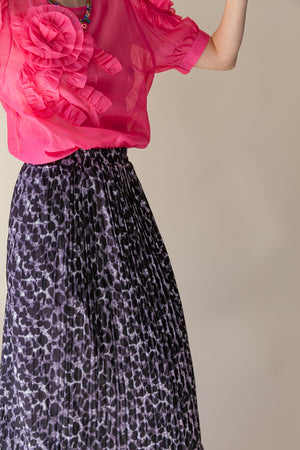 ANIMAL-PRINT PLEATED SKIRT - CHARCOAL