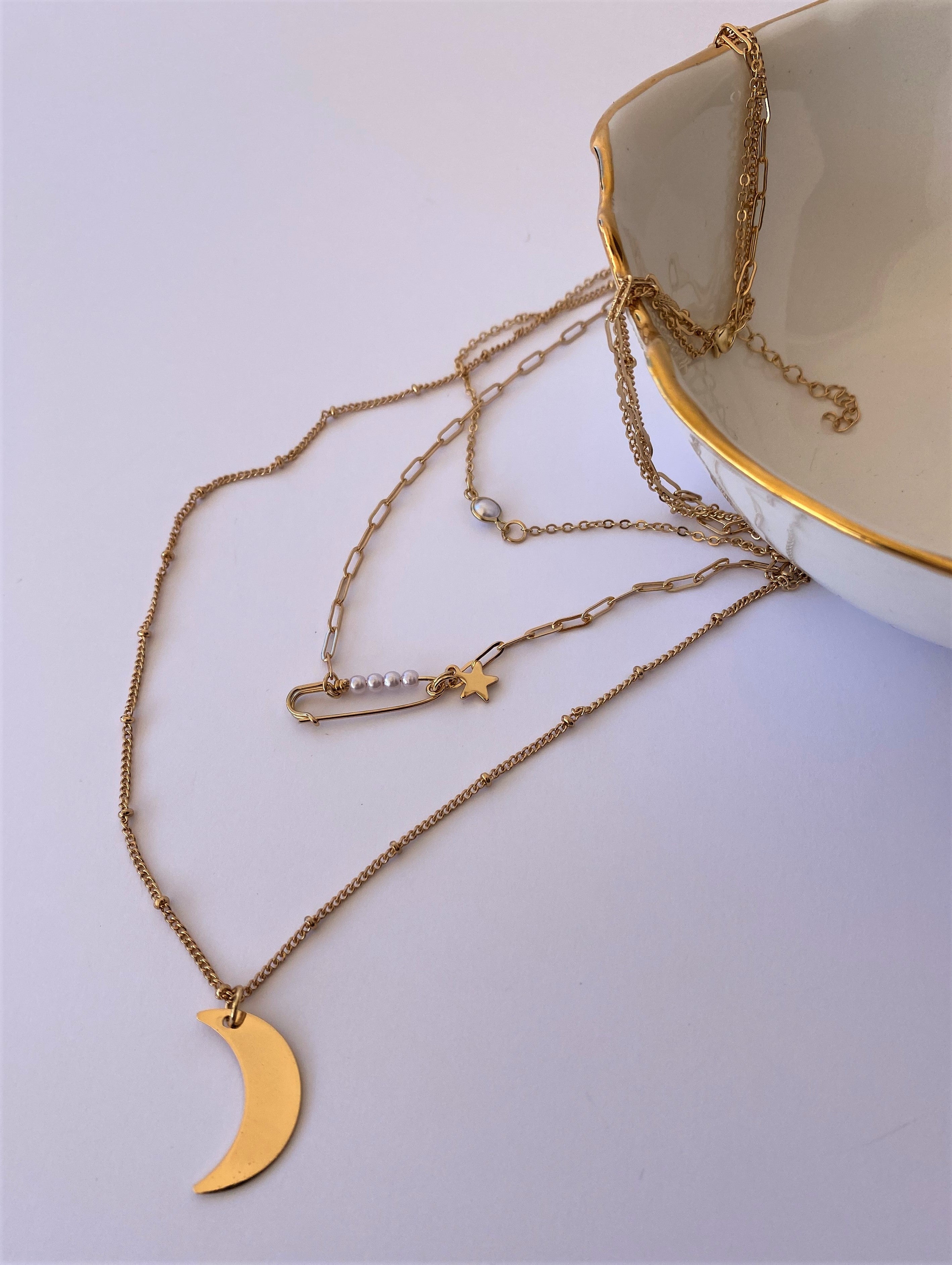 THE ORION TRIO STRAND PENDANT NECKLACE